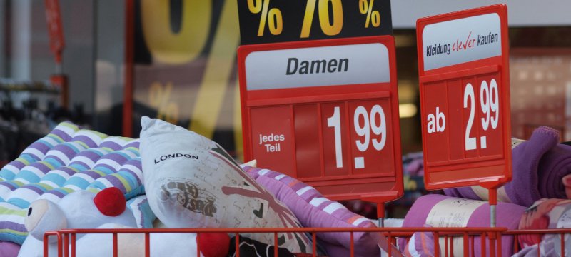 Sonderangebote in einem Supermarkt