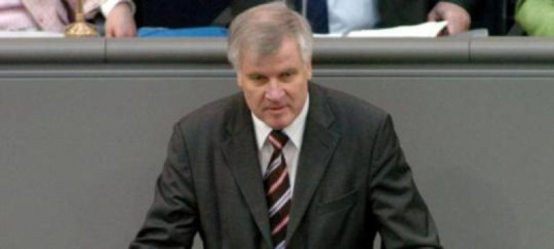Zeitung: Ministerpräsident Horst Seehofer will Pflegekassen entlasten