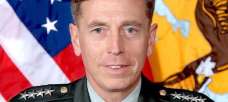 Afghanistan-Oberbefehlshaber Petraeus beendet seinen Einsatz früher als geplant