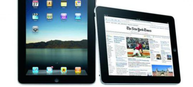 Neue Version des iPad 2 vor einem iPad 3