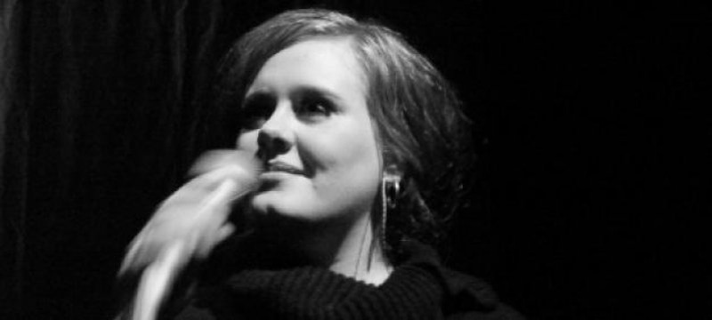 Adele wieder auf Platz eins der Album-Charts