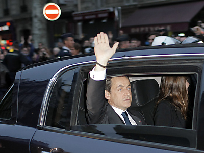 Hollande liegt in Auszählung mit 51,12 Prozent vorn