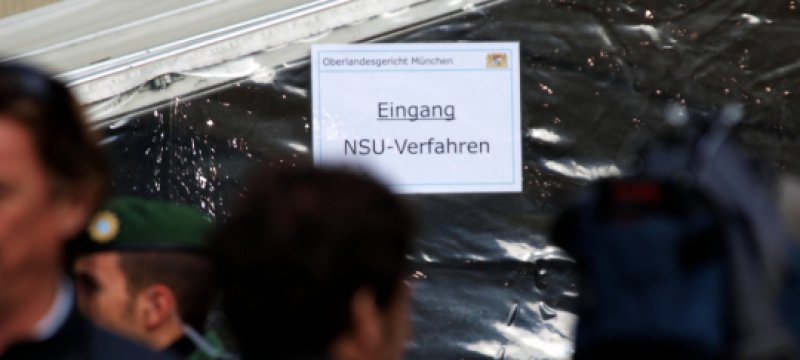 Eingang zum Strafjustizzentrum München während des NSU-Prozesses