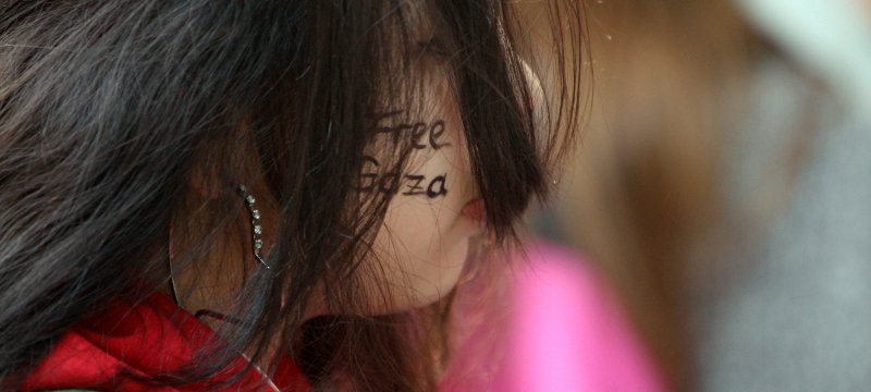 Mädchen mit dem Schriftzug "Free Gaza"
