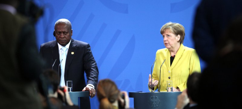 John Dramani Mahama und Angela Merkel am 19.01.2015