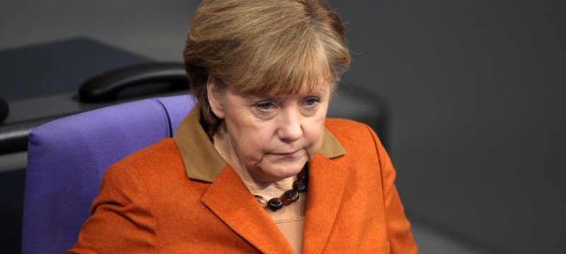 Angela Merkel schaut ahnungslos