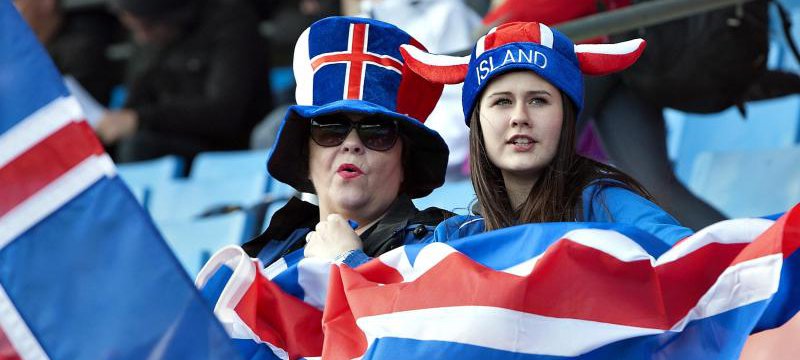 Isländische Fans