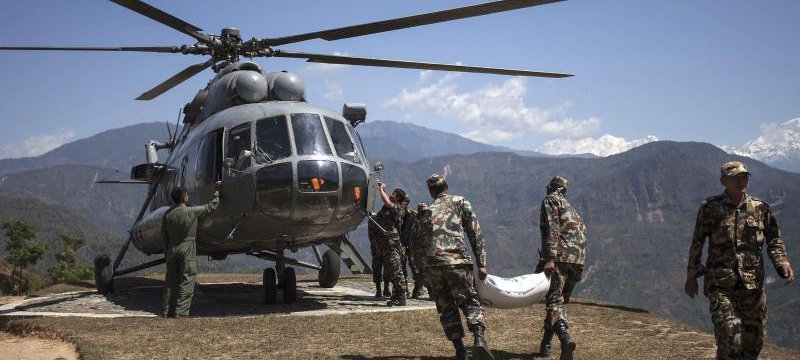 In Nepal fehlen Hubschrauber