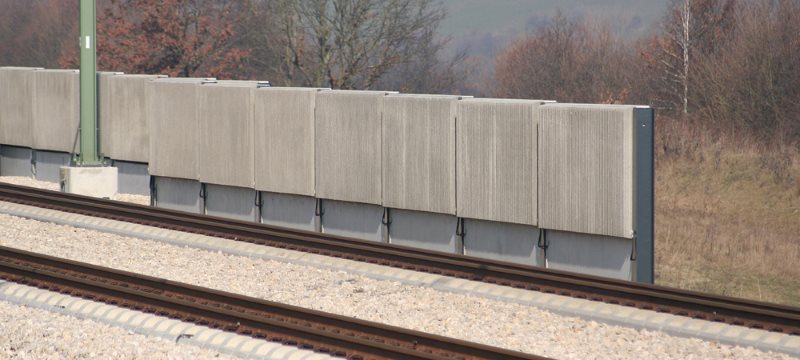 Bahn Laermschutzwand Beton