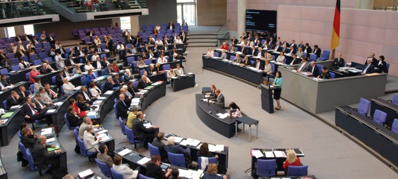 Bundestagssitzung im Plenarsaal des Reichstags