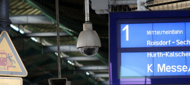 Überwachungskamera am Bonner Hauptbahnhof
