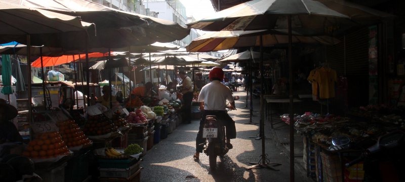 Straßenmarkt in Thailand