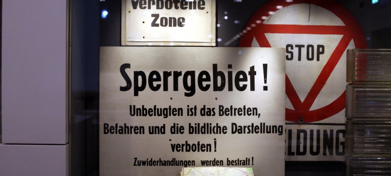 DDR-Verbotsschilder