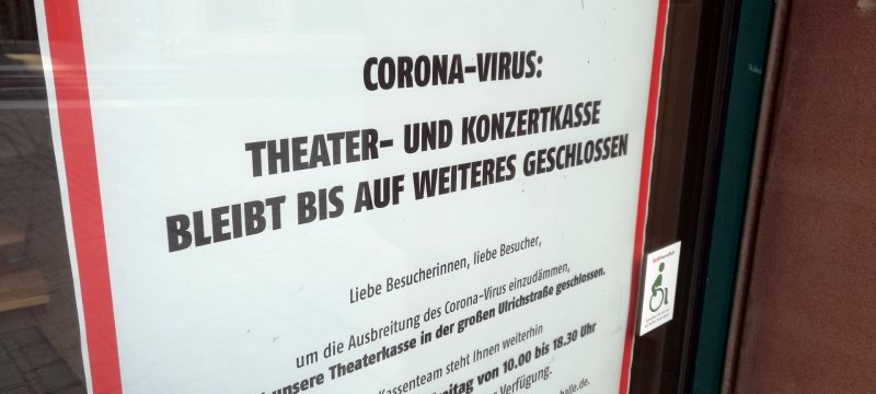 Wegen Corona geschlossene Theaterkasse